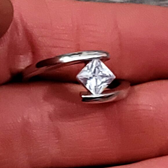 Princess Cut Solitaire Ring Size 9.5 - Picture 2 of 12